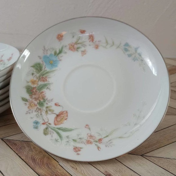 Premiere Fine China Silver Tone Trim Saucer Plates BERKSHIRE Floral Set Of 8 - Picture 3 of 10